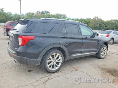 Trzecie zdjęcie samochodu z tyłu: 2022 FORD EXPLORER PLATINUM VIN:1FM5K8HC3NGC20126 - miniatura