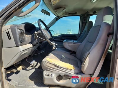 Zdjęcie 7 z 12 samochodu: 2005 FORD F250 SUPER DUTY VIN:1FTSW21P35EA64008 - miniatura