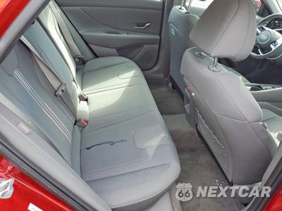 Zdjęcie 10 z 13 samochodu: 2025 HYUNDAI ELANTRA SEL VIN:KMHLS4DG5SU996828 - miniatura