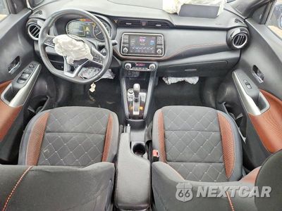 Zdjęcie 8 z 13 samochodu: 2020 NISSAN KICKS SR VIN:3N1CP5DV9LL532417 - miniatura