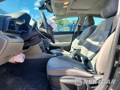Zdjęcie 7 z 13 samochodu: 2019 HYUNDAI ELANTRA VALUE EDITION VIN:5NPD84LF3KH414073 - miniatura