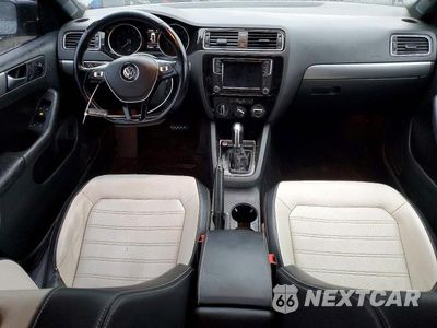 Zdjęcie 8 z 12 samochodu: 2016 VOLKSWAGEN JETTA SPORT VIN:3VWD17AJ7GM273102 - miniatura