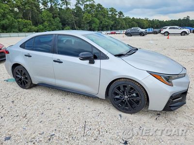Czwarte zdjęcie samochodu z boku: 2020 TOYOTA COROLLA SE NIGHTSHADE EDITION VIN:5YFS4RCE8LP055847 - miniatura