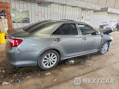 Trzecie zdjęcie samochodu z tyłu: 2012 TOYOTA CAMRY XLE VIN:4T4BF1FK4CR204739 - miniatura