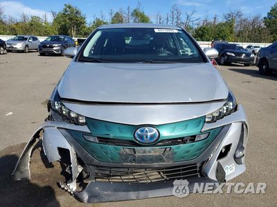 Piąte zdjęcie samochodu w środku: 2018 TOYOTA PRIUS PRIME ADVANCED VIN:JTDKARFP1J3102728 - miniatura
