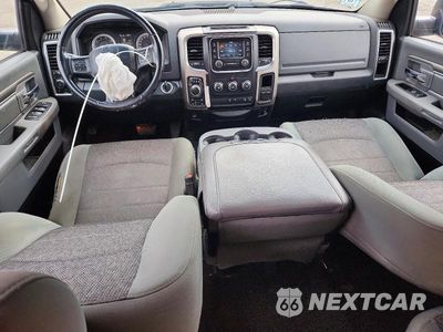 Zdjęcie 8 z 12 samochodu: 2015 RAM 1500 SLT VIN:1C6RR7GG2FS604324 - miniatura