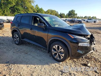 Czwarte zdjęcie samochodu z boku: 2023 NISSAN ROGUE SV VIN:5N1BT3BA2PC881022 - miniatura