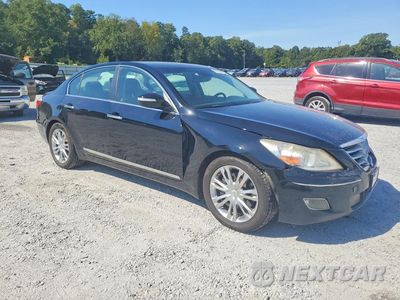 Czwarte zdjęcie samochodu z boku: 2011 HYUNDAI GENESIS 4.6L VIN:KMHGC4DF6BU124597 - miniatura