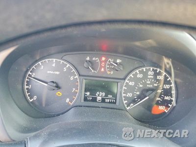 Zdjęcie 9 z 13 samochodu: 2015 NISSAN SENTRA S VIN:3N1AB7APXFY321354 - miniatura