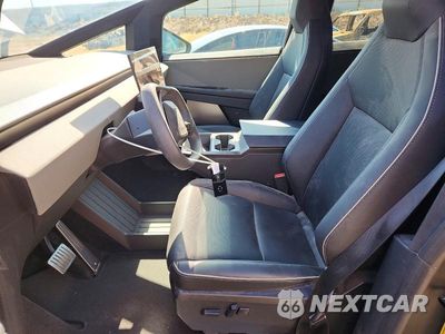Zdjęcie 7 z 13 samochodu: 2025 TESLA CYBERTRUCK VIN:7G2CEHED8SA060177 - miniatura
