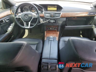 Zdjęcie 8 z 12 samochodu: 2012 MERCEDES-BENZ E 350 VIN:WDDHF5KB0CA605881 - miniatura