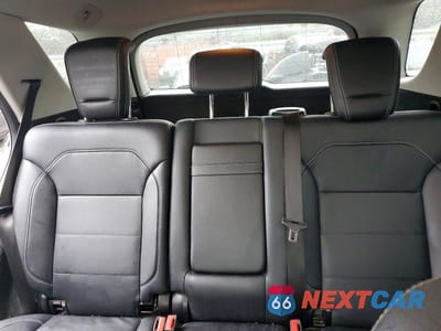 Zdjęcie 10 z 13 samochodu: 2015 MERCEDES-BENZ ML 250 BLUETEC VIN:4JGDA0EB8FA618979 - miniatura