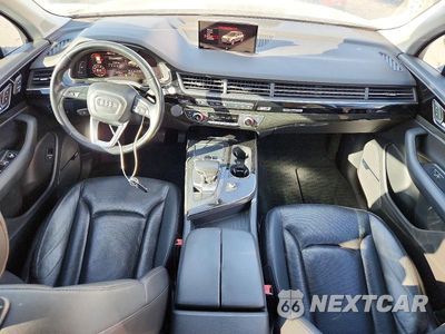 Zdjęcie 8 z 13 samochodu: 2017 AUDI Q7 PREMIUM PLUS VIN:WA1LAAF79HD000453 - miniatura