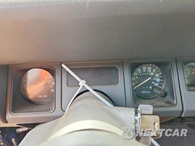 Zdjęcie 9 z 12 samochodu: 1990 JEEP WRANGLER / YJ VIN:2J4FY29E2LJ524931 - miniatura