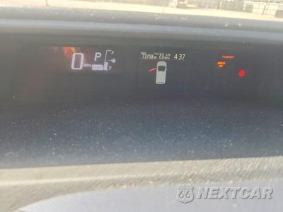 Zdjęcie 9 z 13 samochodu: 2015 TOYOTA PRIUS C TWO VIN:JTDKDTB34F1584279 - miniatura