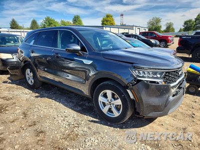 Czwarte zdjęcie samochodu z boku: 2022 KIA SORENTO LX VIN:5XYRGDLC2NG092665 - miniatura