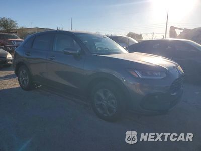 Czwarte zdjęcie samochodu z boku: 2027 HONDA HR-V LX VIN:3CZRZ1H38VM718850 - miniatura