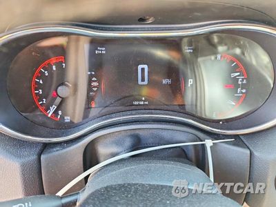 Zdjęcie 9 z 12 samochodu: 2015 DODGE DURANGO R/T VIN:1C4SDHCT0FC938007 - miniatura