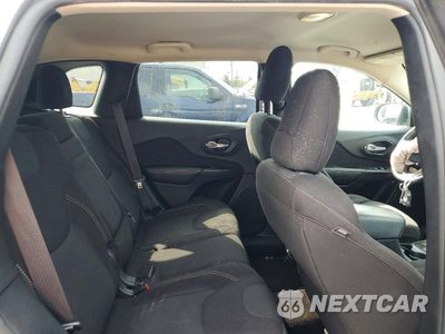 Zdjęcie 11 z 13 samochodu: 2016 JEEP CHEROKEE LATITUDE VIN:1C4PJMCS1GW286481 - miniatura