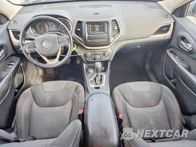 Zdjęcie 8 z 13 samochodu: 2016 JEEP CHEROKEE LATITUDE VIN:1C4PJMCS6GW268123 - miniatura