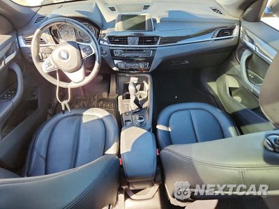 Zdjęcie 8 z 13 samochodu: 2017 BMW X1 XDRIVE28I VIN:WBXHT3C31H5F75200 - miniatura