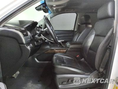 Zdjęcie 7 z 13 samochodu: 2019 CHEVROLET SUBURBAN C1500 LT VIN:1GNSCHKC2KR329973 - miniatura