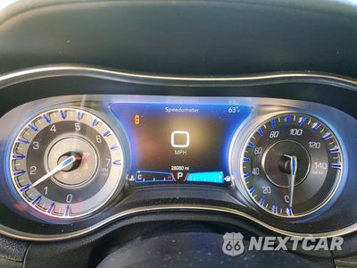 Zdjęcie 9 z 12 samochodu: 2020 CHRYSLER 300 TOURING VIN:2C3CCAAG9LH220585 - miniatura