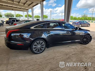 Trzecie zdjęcie samochodu z tyłu: 2017 JAGUAR XJL PORTFOLIO VIN:SAJWA2G73H8W10012 - miniatura