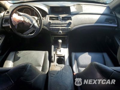 Zdjęcie 8 z 12 samochodu: 2012 HONDA ACCORD VIN:1HGCP2F68CA117423 - miniatura