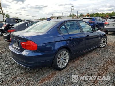 Trzecie zdjęcie samochodu z tyłu: 2011 BMW 328 XI SULEV VIN:WBAPK5C57BA657661 - miniatura