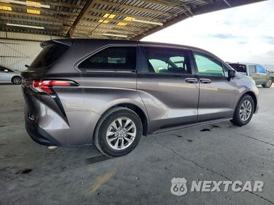 Trzecie zdjęcie samochodu z tyłu: 2022 TOYOTA SIENNA LE VIN:5TDKRKEC1NS118575 - miniatura