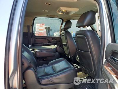 Zdjęcie 11 z 13 samochodu: 2012 GMC YUKON XL DENALI VIN:1GKS2MEF6CR272709 - miniatura