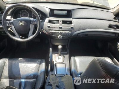 Zdjęcie 8 z 12 samochodu: 2008 HONDA ACCORD EXL VIN:1HGCP36878A064132 - miniatura