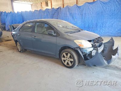 Czwarte zdjęcie samochodu z boku: 2008 TOYOTA YARIS BASE VIN:JTDBT923584037609 - miniatura