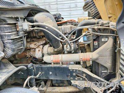 Zdjęcie 11 z 14 samochodu: 2016 FREIGHTLINER CASCADIA 125 SEMI TRUCK VIN:3AKJGLD52GSGU5362 - miniatura