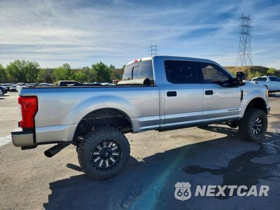 Trzecie zdjęcie samochodu z tyłu: 2017 FORD F250 SUPER DUTY VIN:1FT7W2BT6HED52658 - miniatura