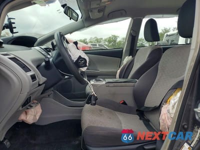 Zdjęcie 7 z 12 samochodu: 2015 TOYOTA PRIUS V THREE VIN:JTDZN3EU7FJ028905 - miniatura