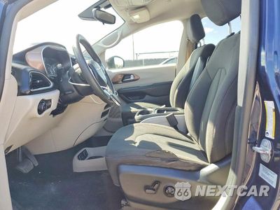 Zdjęcie 7 z 13 samochodu: 2017 CHRYSLER PACIFICA TOURING L VIN:2C4RC1BG7HR788436 - miniatura