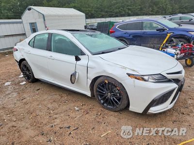 Czwarte zdjęcie samochodu z boku: 2021 TOYOTA CAMRY XSE VIN:4T1K61AK0MU516611 - miniatura