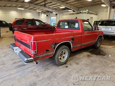 Trzecie zdjęcie samochodu z tyłu: 1988 GMC S TRUCK S15 VIN:1GTCS14Z4J2543122 - miniatura