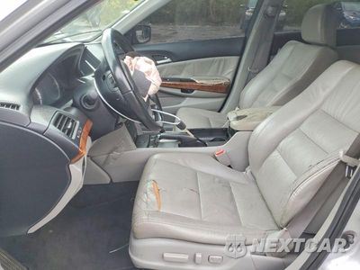 Zdjęcie 7 z 12 samochodu: 2011 HONDA ACCORD EXL VIN:1HGCP3F8XBA012517 - miniatura