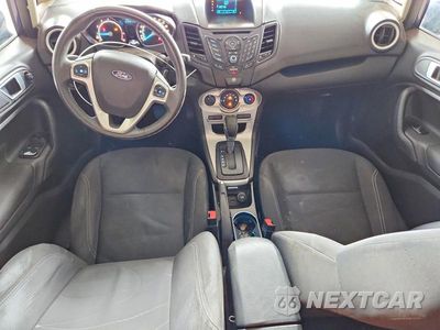 Zdjęcie 8 z 13 samochodu: 2016 FORD FIESTA SE VIN:3FADP4BJ4GM138177 - miniatura