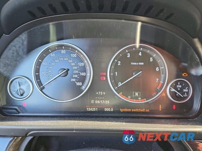 Zdjęcie 9 z 12 samochodu: 2011 BMW 550 I VIN:WBAFR9C51BDE81755 - miniatura