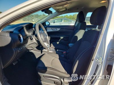 Zdjęcie 7 z 13 samochodu: 2023 KIA FORTE LXS VIN:3KPF24AD3PE651198 - miniatura