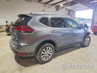 Trzecie zdjęcie samochodu z tyłu: 2018 NISSAN ROGUE SV VIN:5N1AT2MV2JC704922 - miniatura