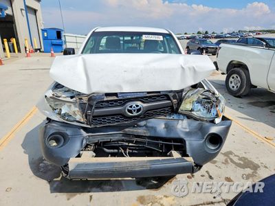 Piąte zdjęcie samochodu w środku: 2011 TOYOTA TACOMA BASE VIN:5TFNX4CN8BX006056 - miniatura