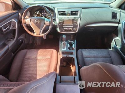 Zdjęcie 8 z 13 samochodu: 2017 NISSAN ALTIMA 2.5 SV VIN:1N4AL3AP1HC215685 - miniatura