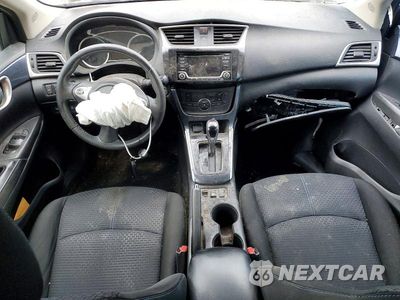 Zdjęcie 8 z 13 samochodu: 2018 NISSAN SENTRA SR VIN:3N1AB7AP4JY285475 - miniatura