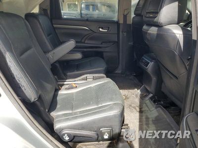 Zdjęcie 11 z 13 samochodu: 2018 TOYOTA HIGHLANDER LIMITED VIN:5TDDZRFH6JS865904 - miniatura