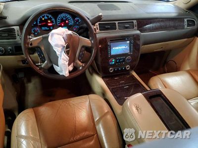 Zdjęcie 8 z 13 samochodu: 2014 GMC YUKON XL DENALI VIN:1GKS2MEF0ER109508 - miniatura